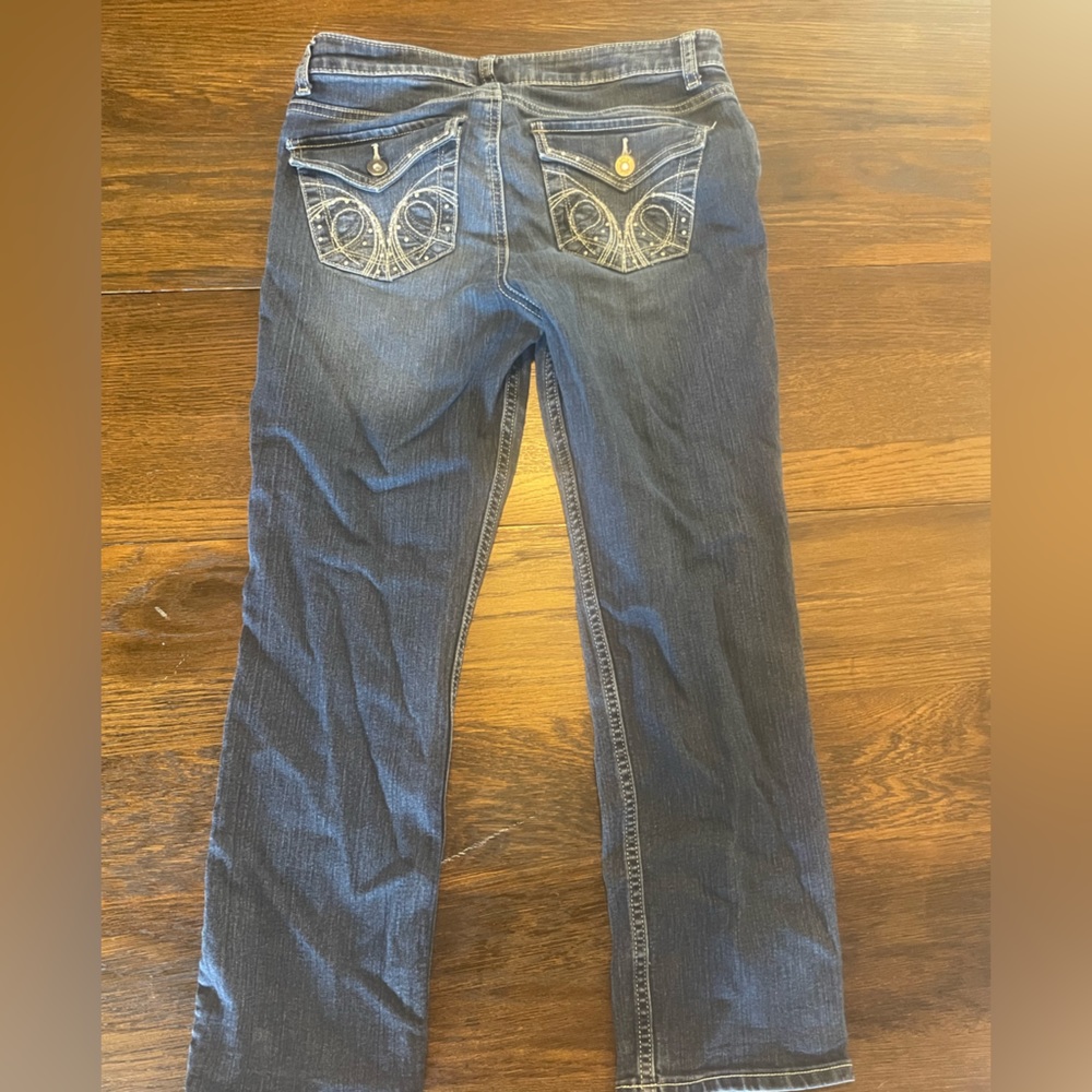 Apt. 9 Capris - image 3